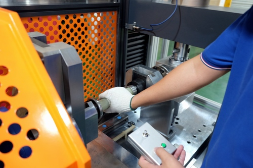 新品新聞：拉壓彎扭一體試驗機(jī)向客戶發(fā)貨